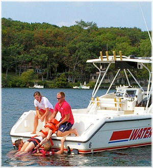 Water Safety Patrol - Dummy dragged onto boat